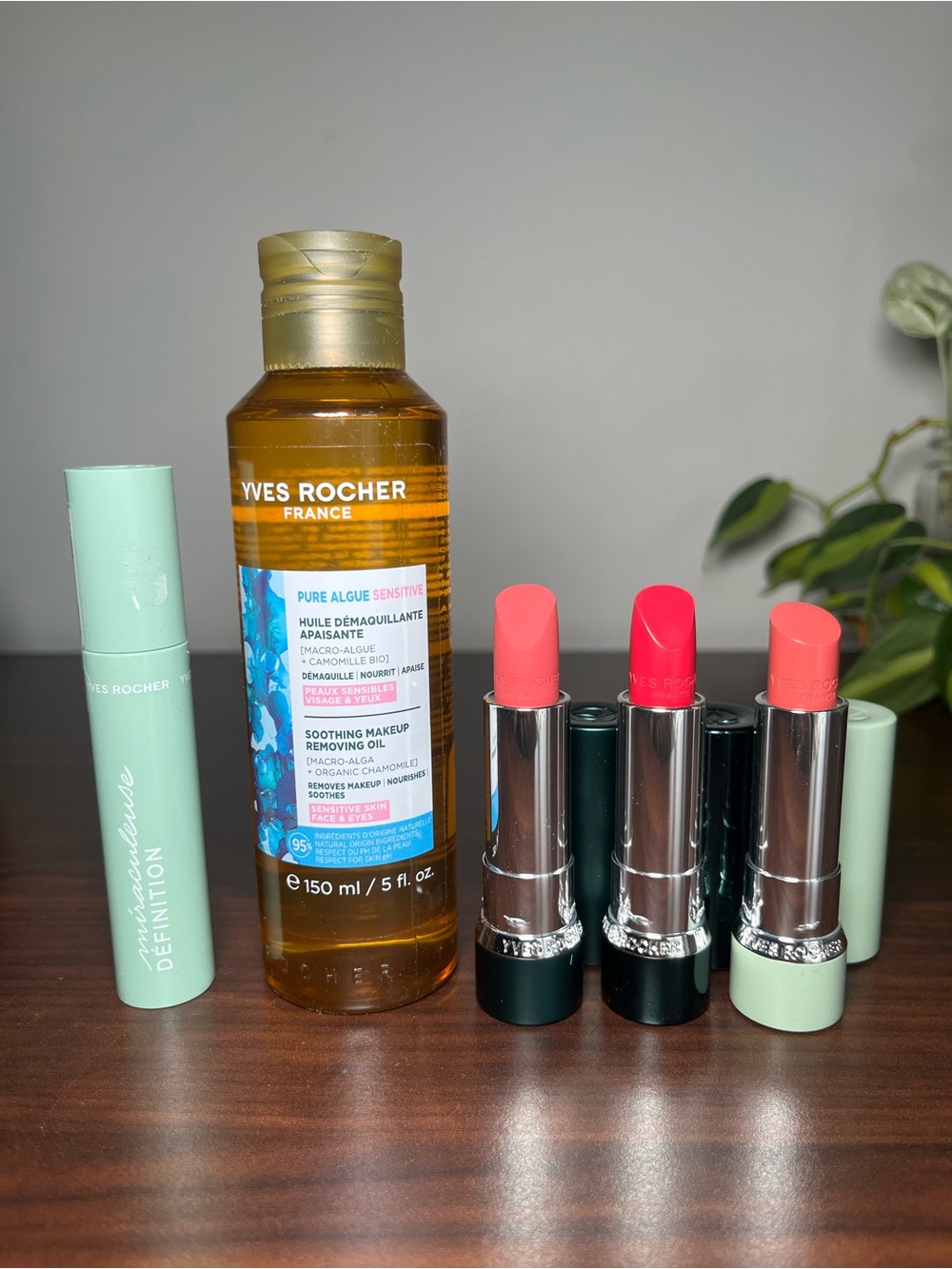 5 YVES ROCHER Makeup products. Mascara, lipstick and Makeup removing Oil.
